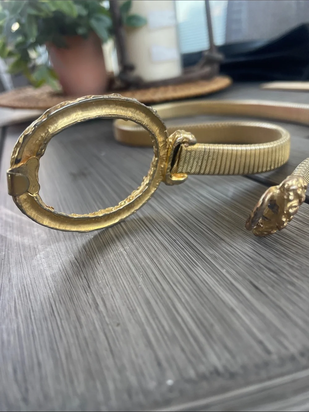 Gold Women's Decorative Oval Buckle Belt - Brand Unspecified